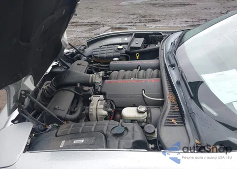 2000 Chevrolet Corvette z USA, uszkodzony, nr VIN 1G1YY32G4Y5111973